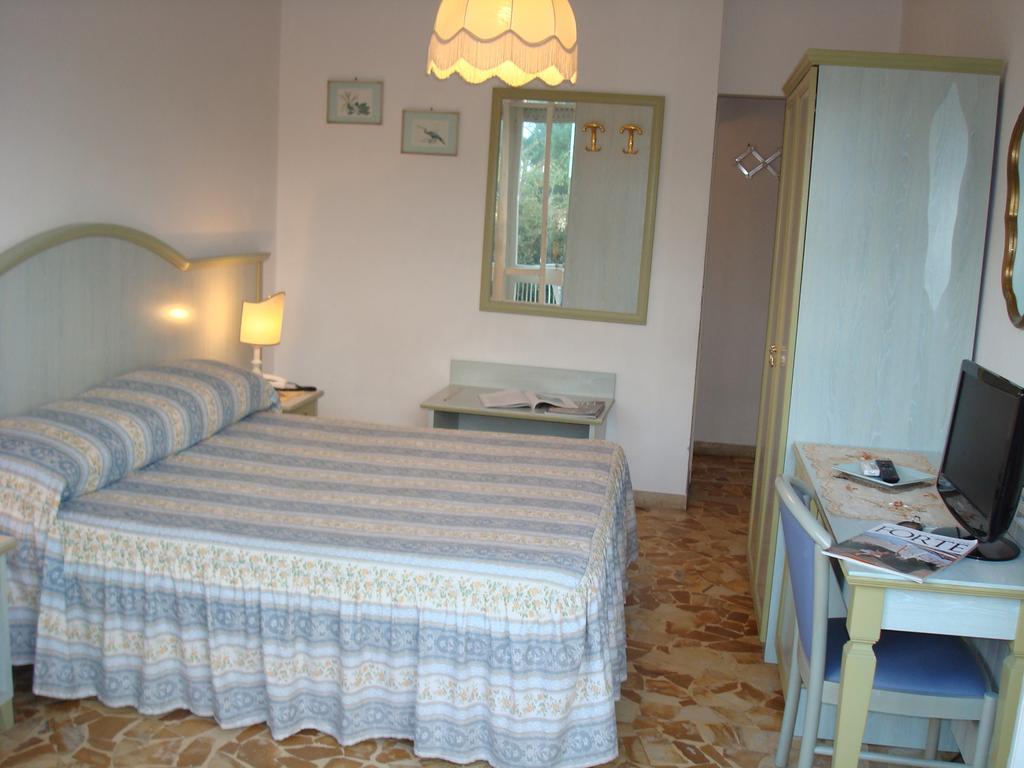 Hotel Villa Rona Форте-деи-Марми Экстерьер фото
